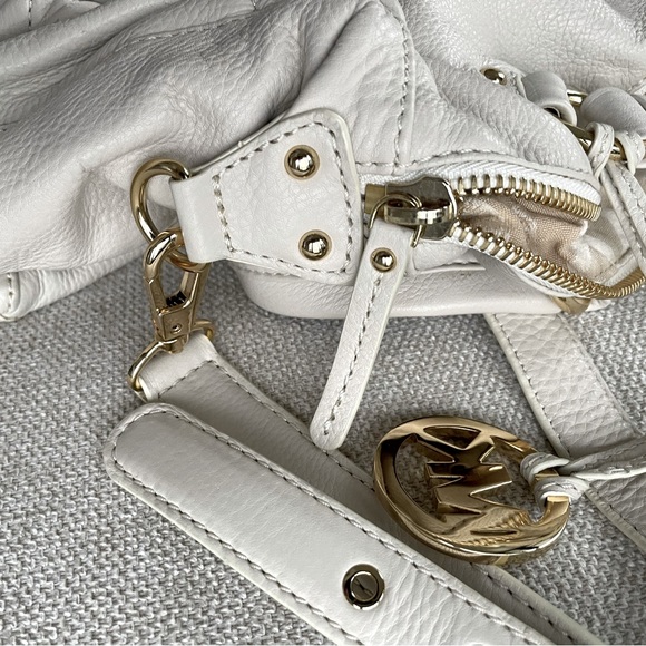 Michael Kors bag - Picture 9 of 16